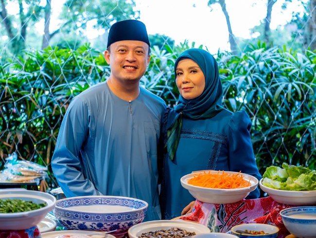 Malaysia’s Favourite Food Personalities at Your Iftar Table